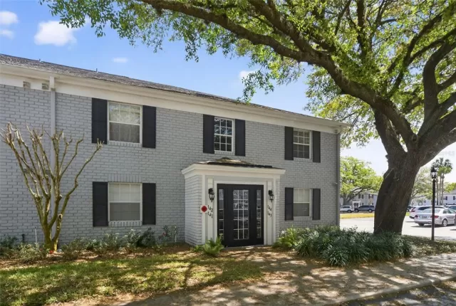 MLS: O6390043 Condo For Sale