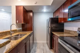 Photo #6: O6390063 Listing 