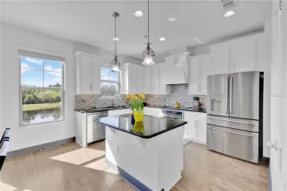 Photo #2: O6390121 Listing 