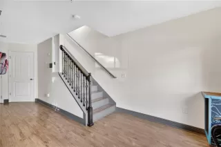 Photo #5: O6390121 Listing 