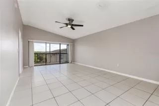 Photo #5: O6390123 Listing 