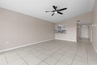 Photo #6: O6390123 Listing 