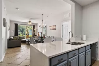 Photo #6: O6390130 Listing