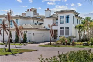 Photo #1: O6390183 Listing 