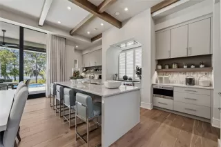 Photo #4: O6390183 Listing 