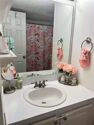 Photo #6: O6390427 Listing 