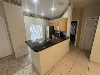 Photo #4: O6390552 Listing 