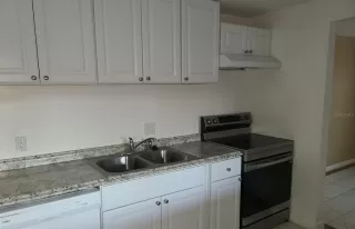 Photo #6: O6390635 Listing