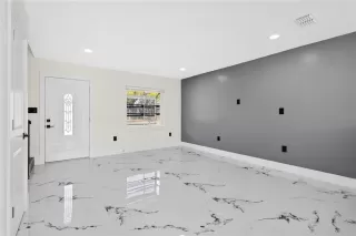 Photo #2: O6390662 Listing