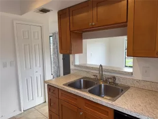 Photo #4: O6390713 Listing