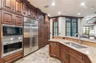 Photo #3: O6390752 Listing