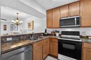 Photo #6: O6390840 Listing