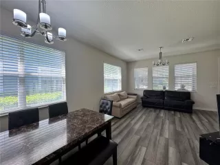 Photo #5: O6390960 Listing 