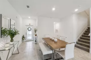 Photo #2: O6391111 Listing 