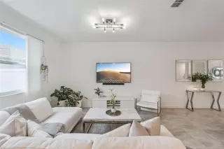 Photo #5: O6391111 Listing 