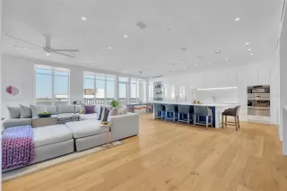 Photo #2: O6391143 Listing 