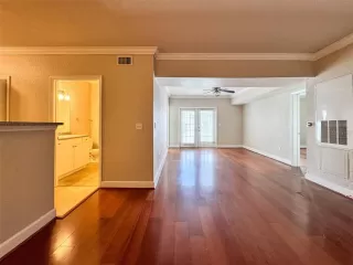 Photo #2: O6391478 Listing 