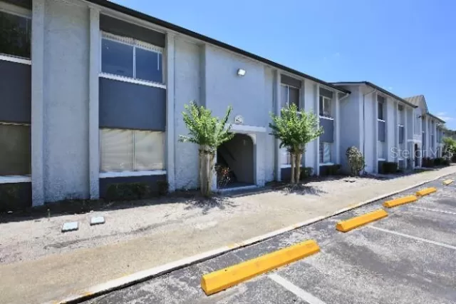 MLS: O6391516 Condo For Sale