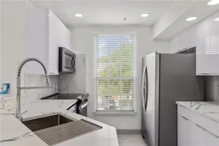 Photo #3: O6391646 Listing