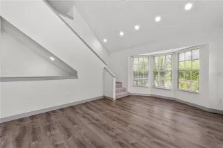 Photo #4: O6391646 Listing