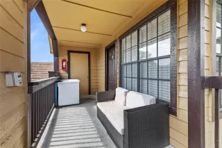 Photo #2: O6391651 Listing 