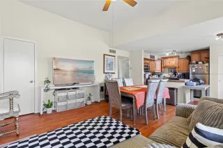 Photo #4: O6391651 Listing 