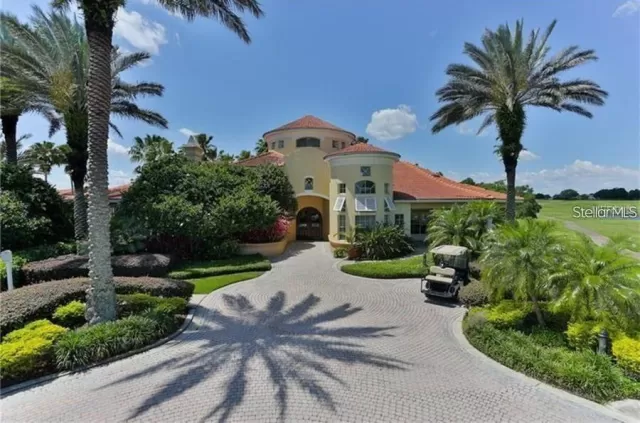 MLS: O6392036 Condo For Sale