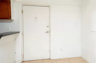 Photo #6: O6392038 Listing