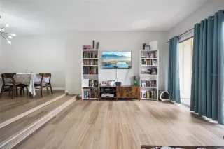 Photo #2: O6392125 Listing 