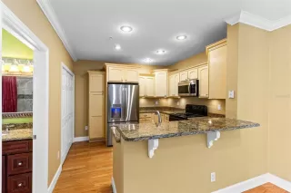 Photo #4: O6392128 Listing