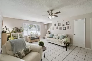 Photo #6: O6392180 Listing