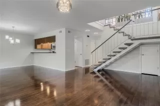 Photo #4: O6392217 Listing