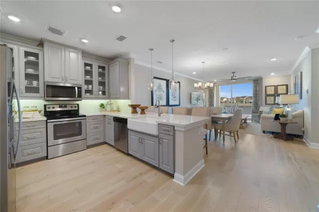 MLS: O6392230 Condo For Sale