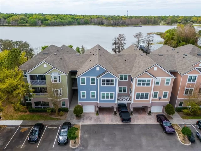 MLS: O6392258 Condo For Sale