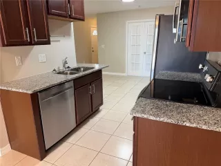 Photo #6: O6392291 Listing 