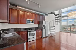 Photo #3: O6392322 Listing