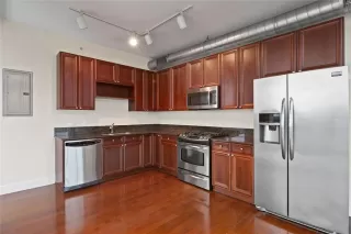 Photo #4: O6392322 Listing