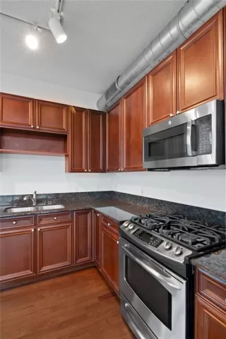 Photo #5: O6392322 Listing