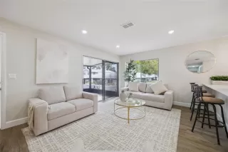 Photo #4: O6392440 Listing 