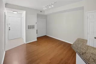 Photo #4: O6392534 Listing 