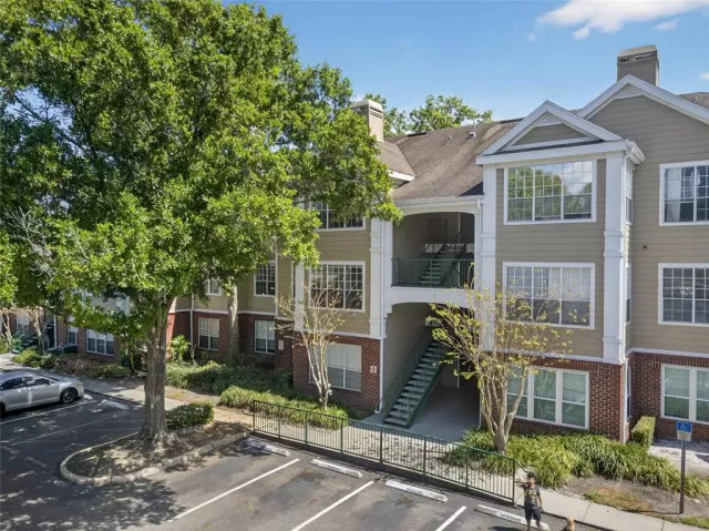 MLS: O6392554 Condo For Sale