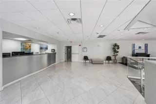 Photo #4: O6392691 Listing 