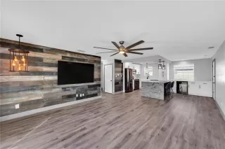 Photo #4: O6392693 Listing 