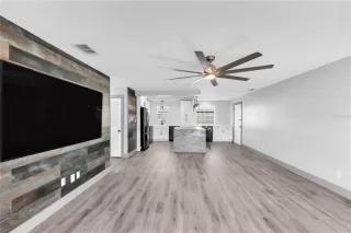 Photo #5: O6392693 Listing 