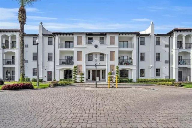 MLS: O6392796 Condo For Sale