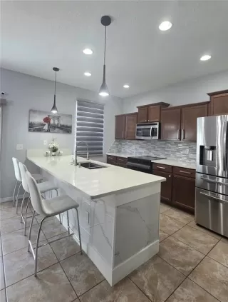 Photo #5: O6392885 Listing 