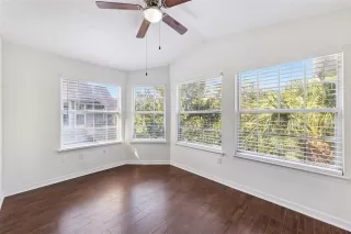 Photo #4: O6392896 Listing