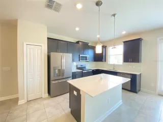 Photo #4: O6392944 Listing 