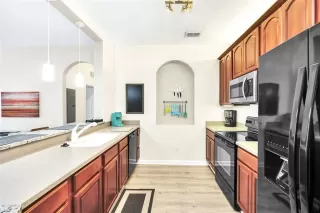 Photo #5: O6392953 Listing 