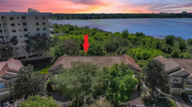 MLS: O6392962 Condo For Sale